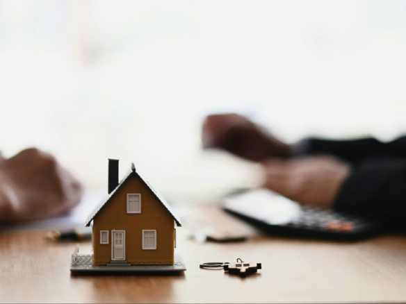 The Role of a Real Estate Agent in Your Home Buying Journey